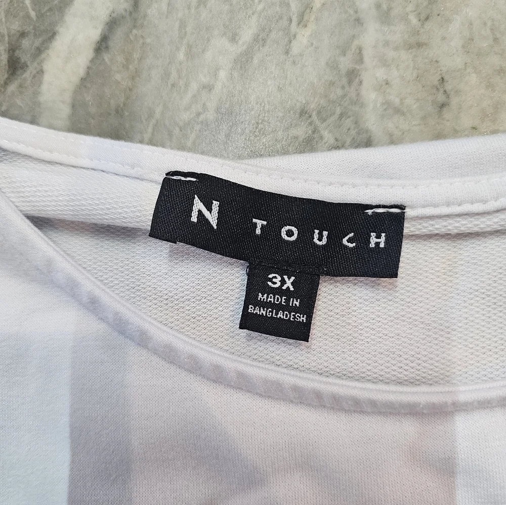 N Touch White Tunic Top 3X Plus Size 3/4 Sleeve Pockets Stretch Knit